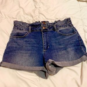 High waist paper bag jean shorts